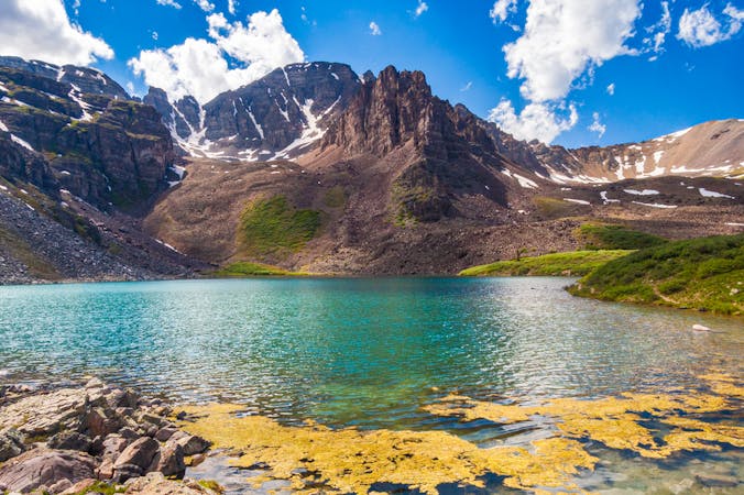 3 Easy Hikes to Gorgeous Alpine Lakes near Aspen, CO