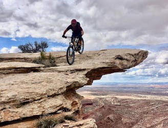 4 of the Most Death-Defying Mountain Bike Trails in Moab