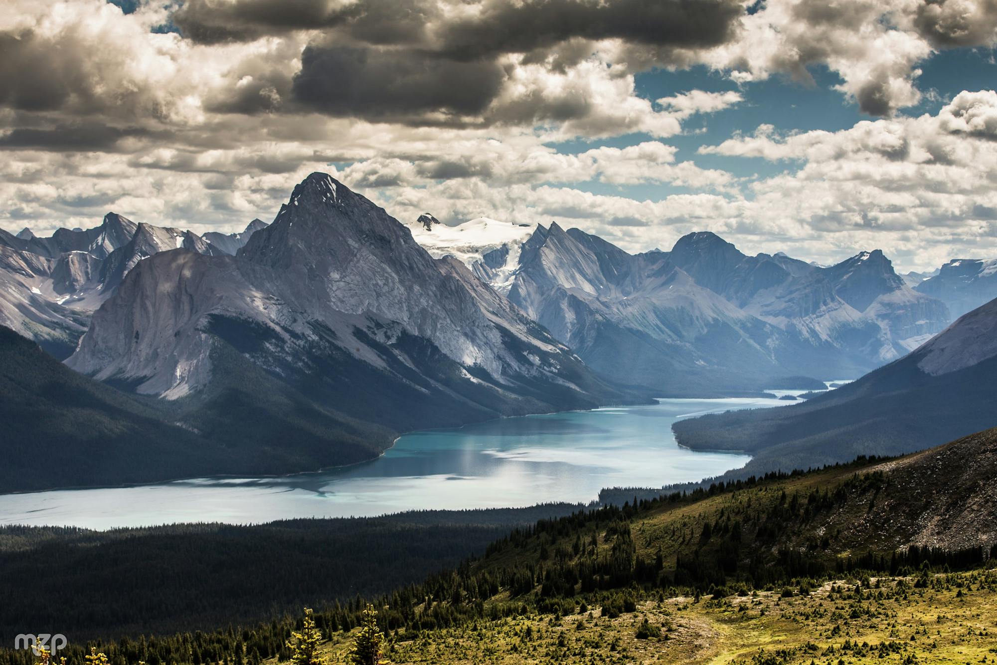 A closer look at Maligne Lake from Bald Hills