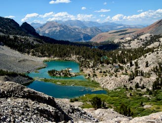 Experience the Sierras: Best Day Hikes in Mammoth Lakes
